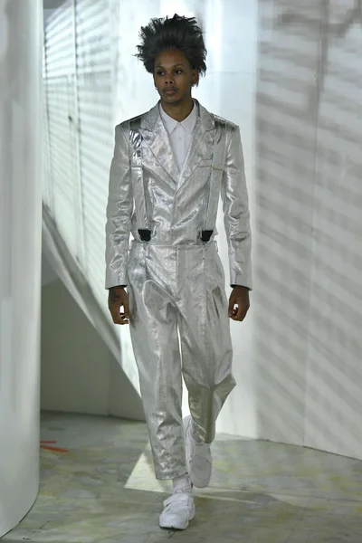 Look 2